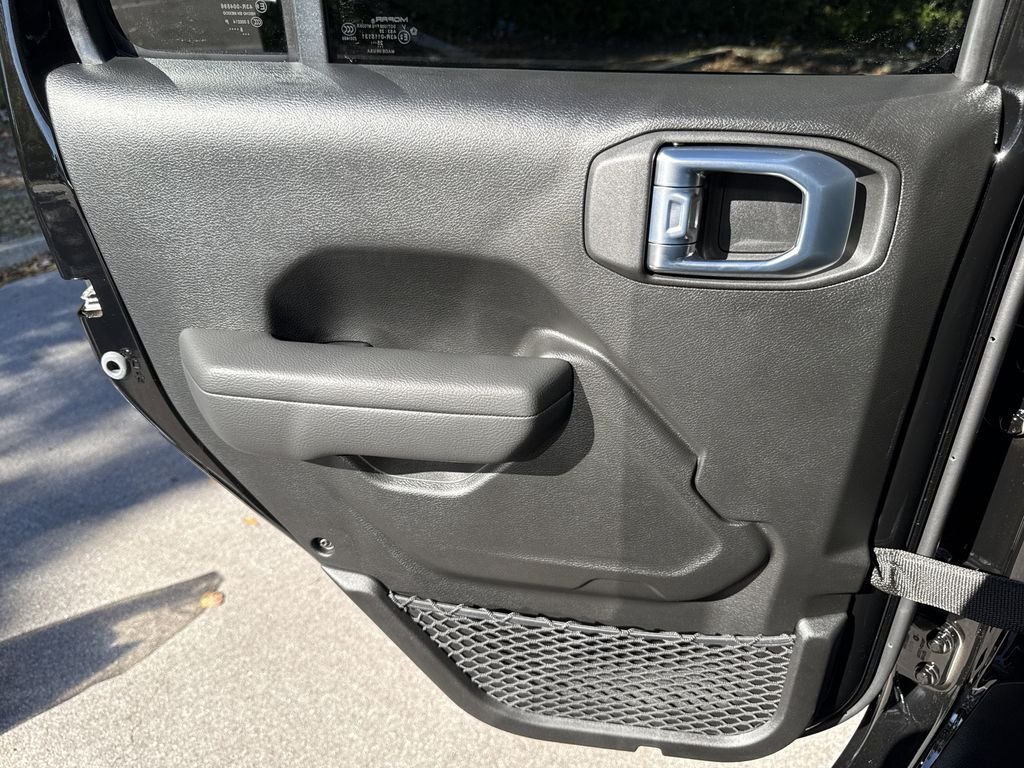 New 2026 Black Clear-Coat Exterior Paint Jeep Sport S image 29