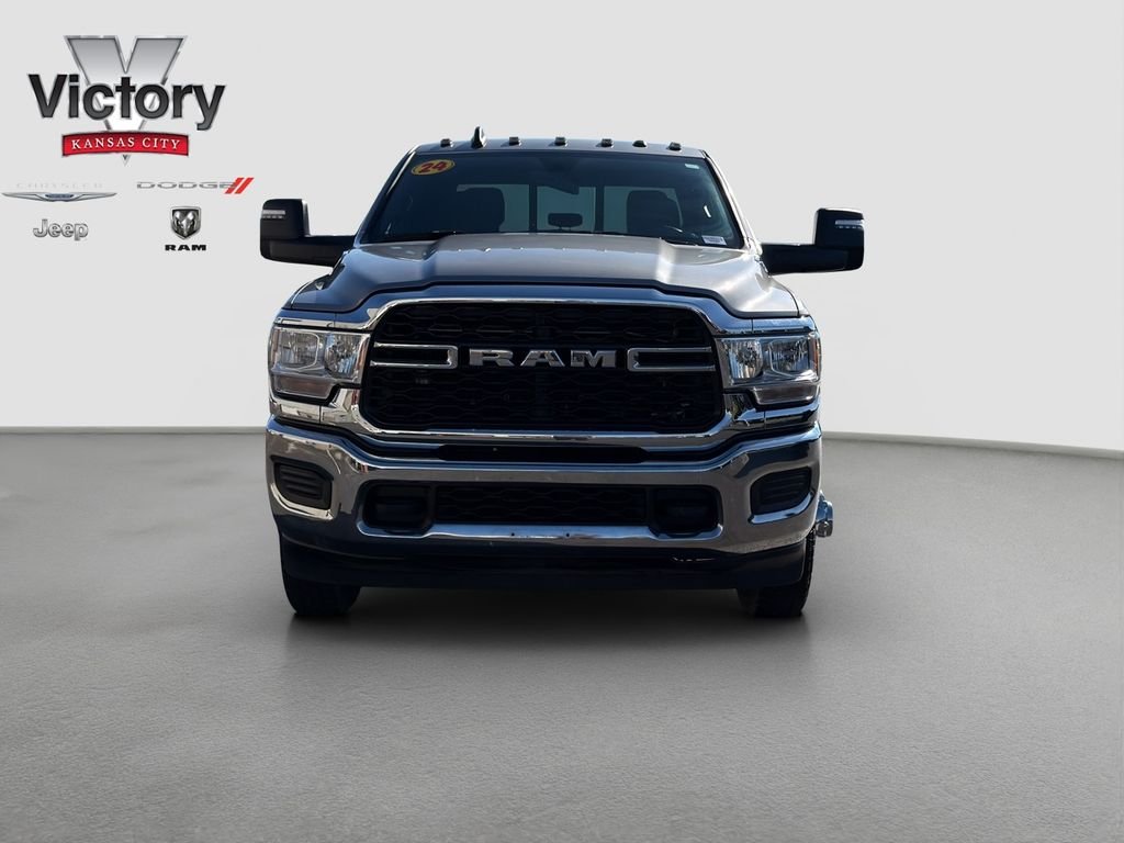 Used 2024 RAM Ram 3500 Pickup Tradesman with VIN 3C63RRGL7RG198910 for sale in Kansas City