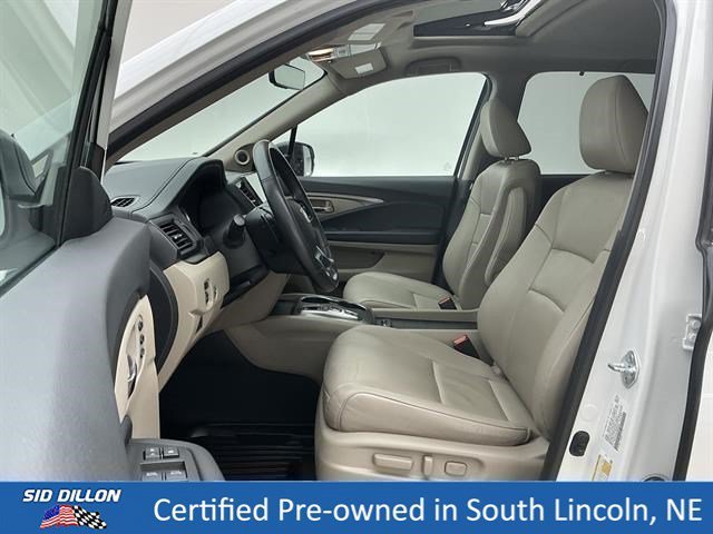 Used 2021 White Honda EX-L image 17