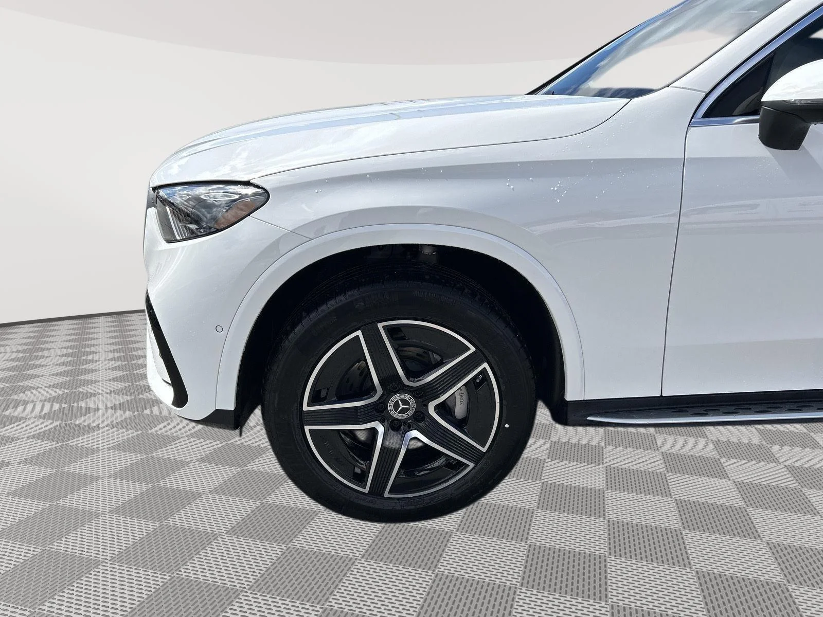 New 2026 Polar White Mercedes-Benz GLC 300 image 10