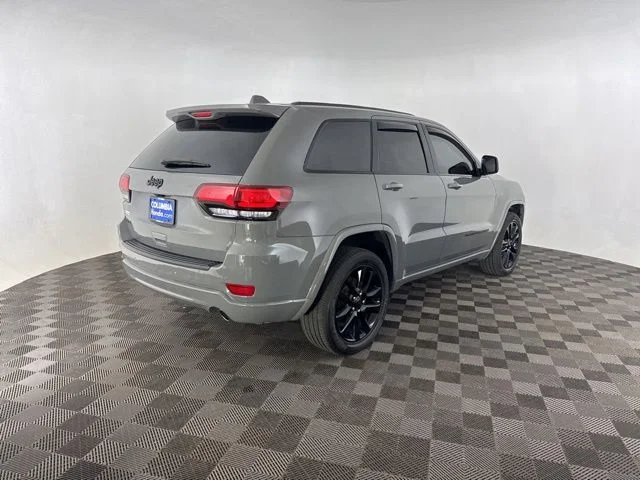 Used 2020 Gray Jeep Altitude image 5