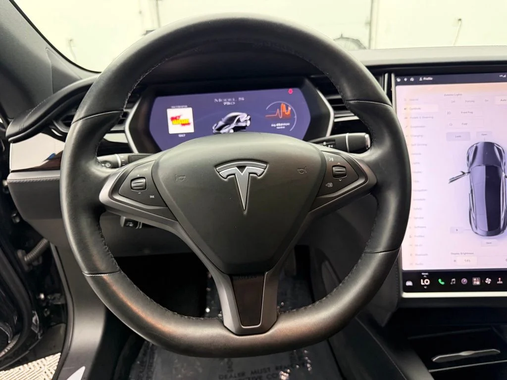 Used 2018 Black Tesla 75D image 22