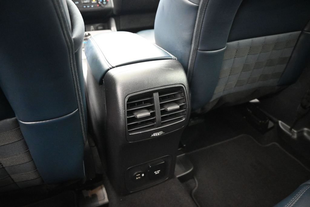 Used 2023 White Ford Outer Banks image 21