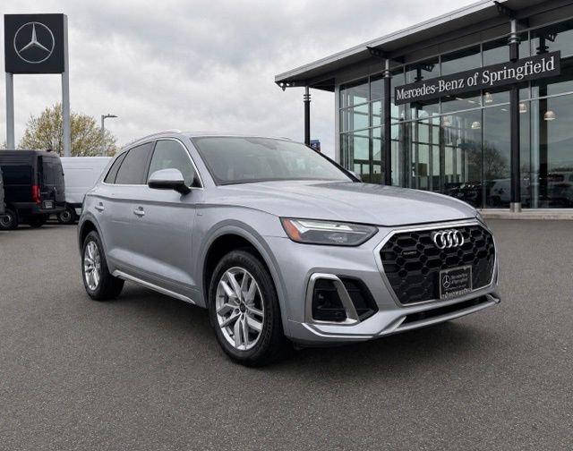 2022 Audi Q5 45 Premium's photo