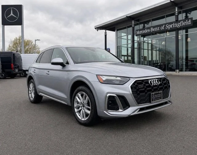 2022 Audi Q5 45 Premium's photo