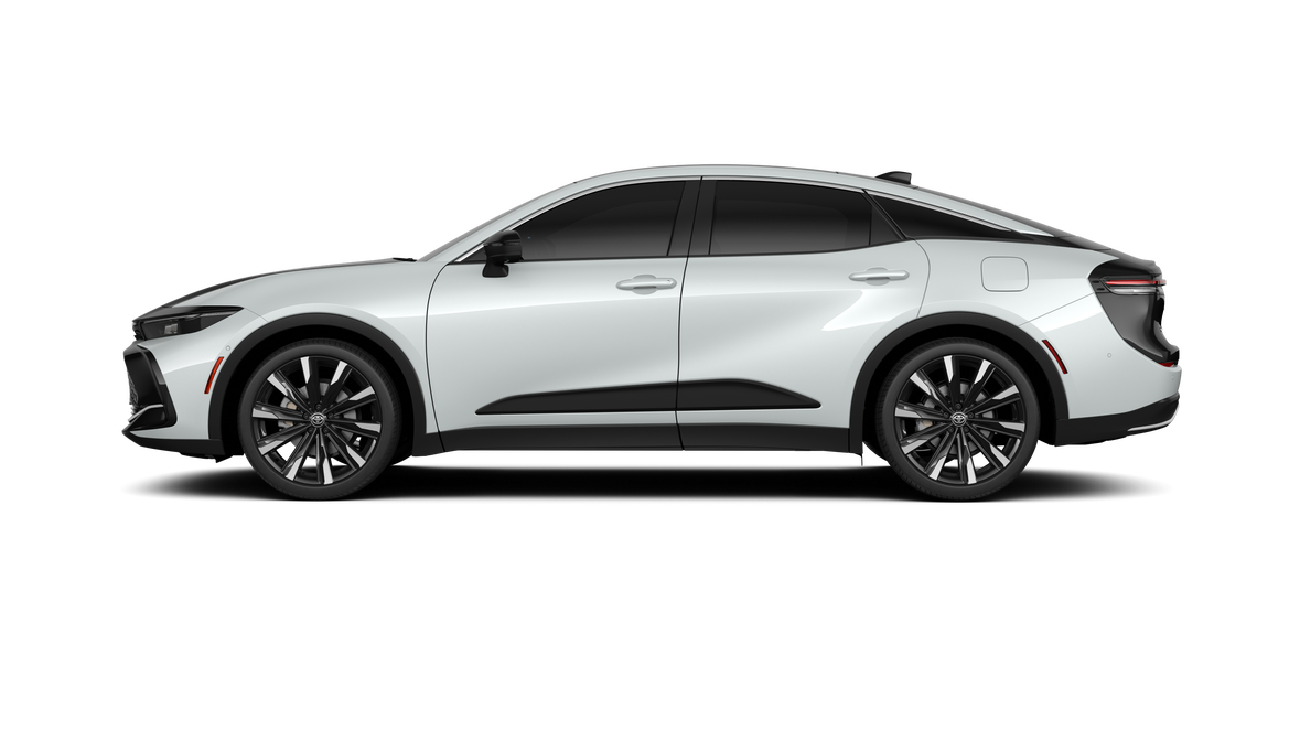 New 2026 Oxygen White with Black bi-tone Toyota Platinum image 25