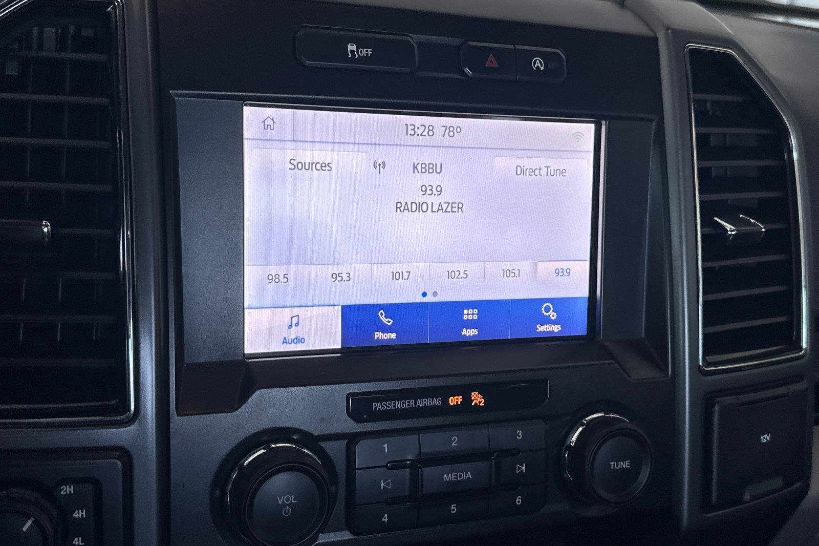 Used 2020 Oxford White Ford XLT image 16
