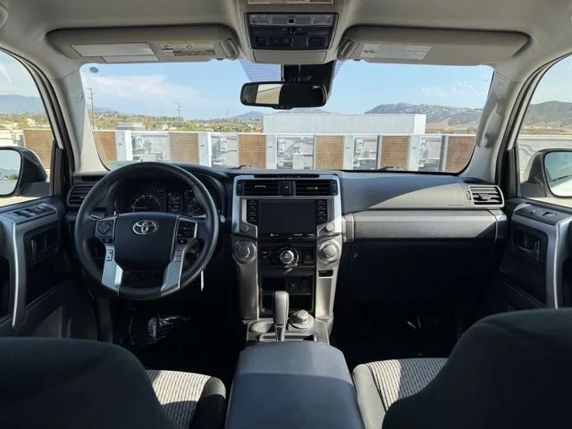 Used 2020 White Toyota SR5 image 12