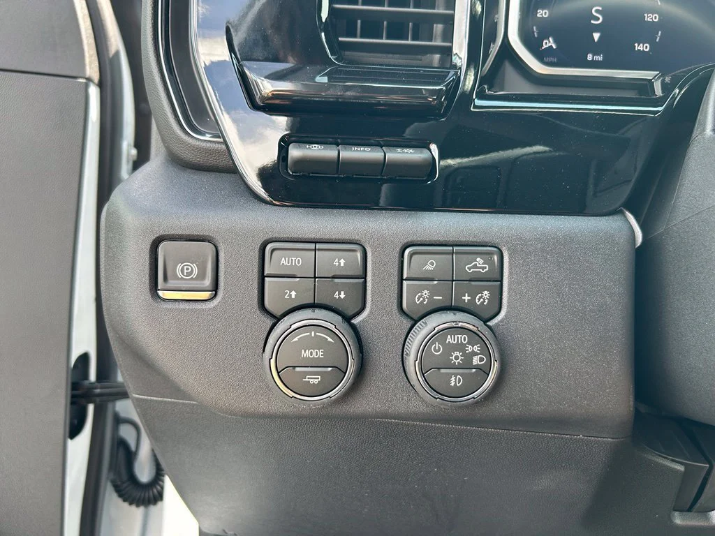 2026 Chevrolet Silverado 2500 HD ZR2 - Photo 18