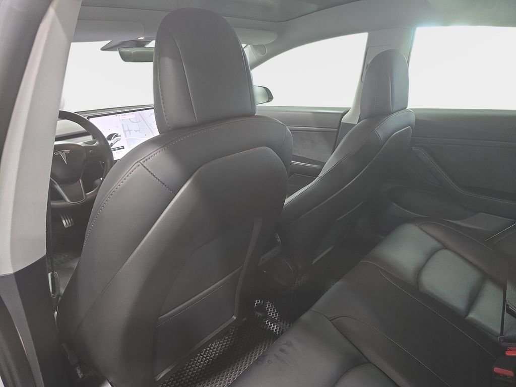 Used 2020 Pearl White Multi-Coat Tesla  image 10