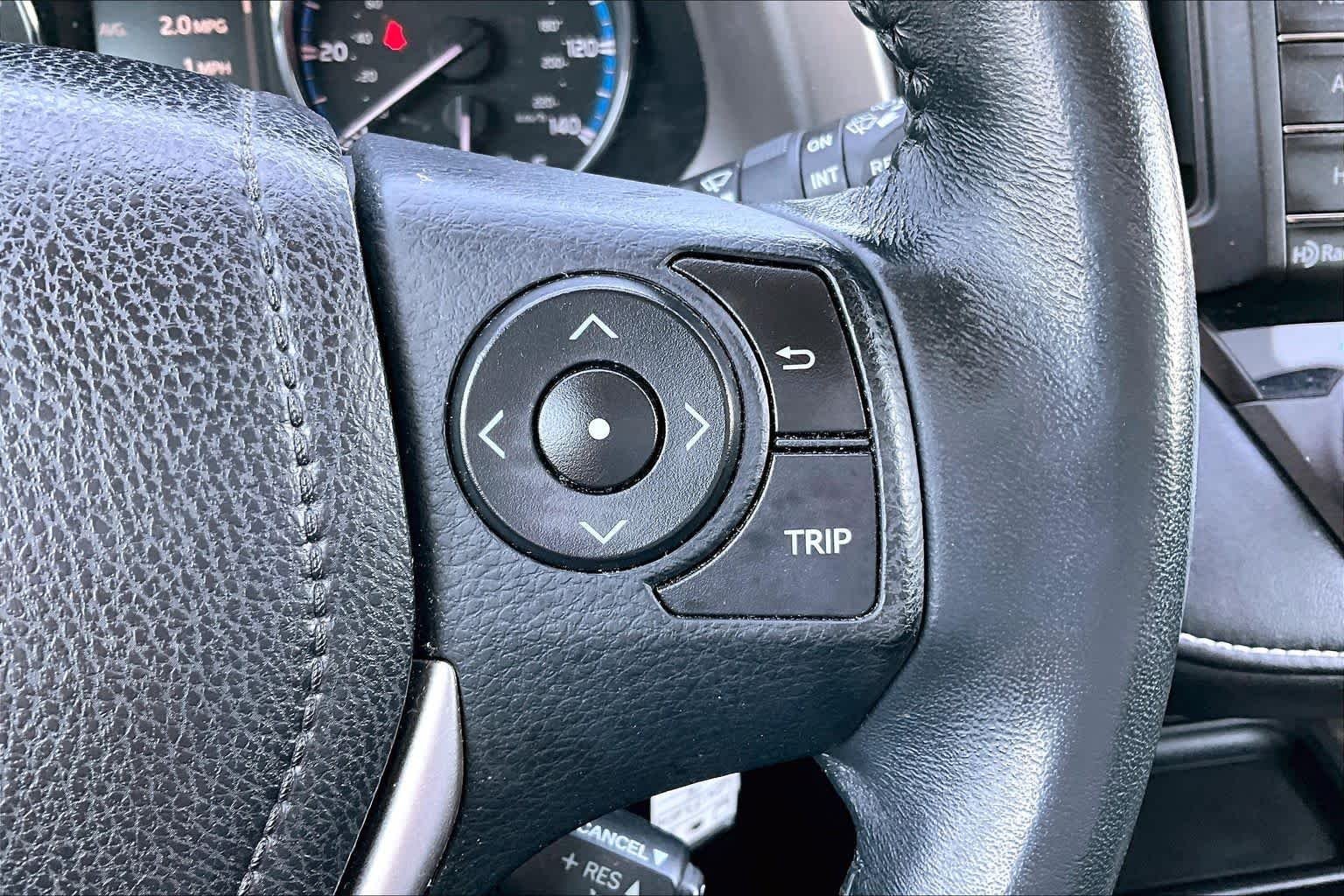 Used 2016 Super White Toyota XLE image 22
