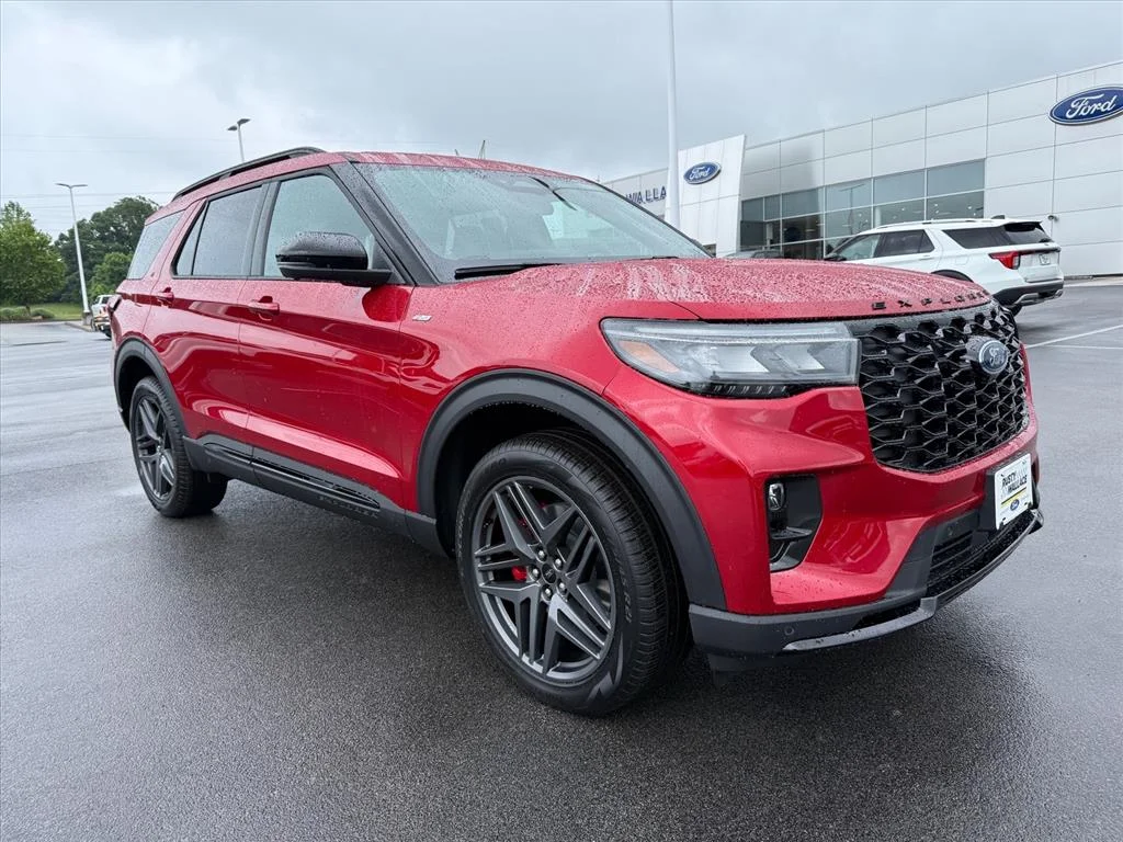 New 2026 Rapid Red Metallic Tinted Clearcoat Ford ST-Line image 2