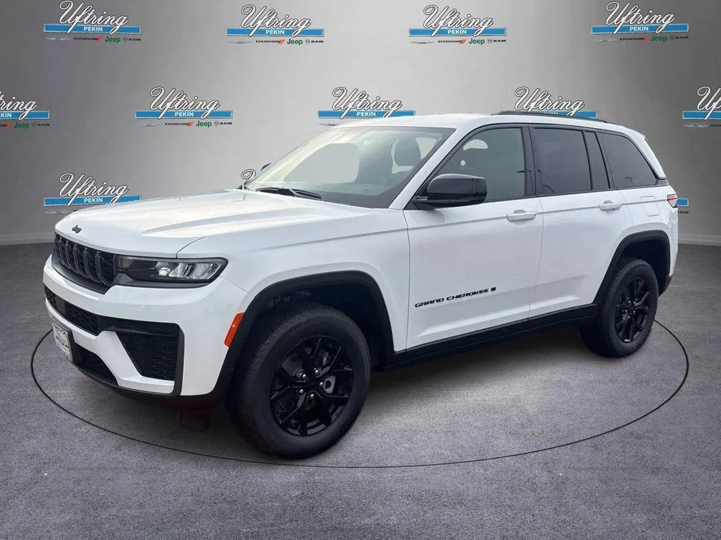New 2026 Bright White Clearcoat Jeep Laredo Altitude image 7