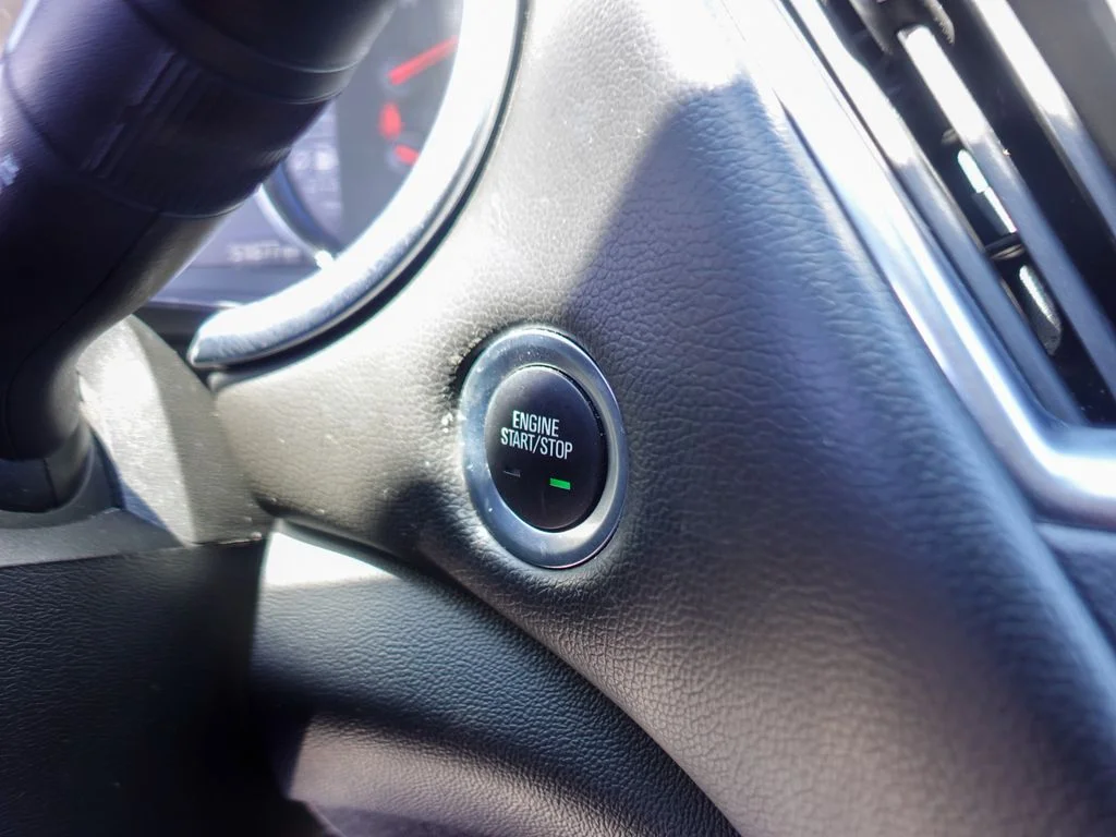 Used 2024 Summit White Chevrolet LT image 20