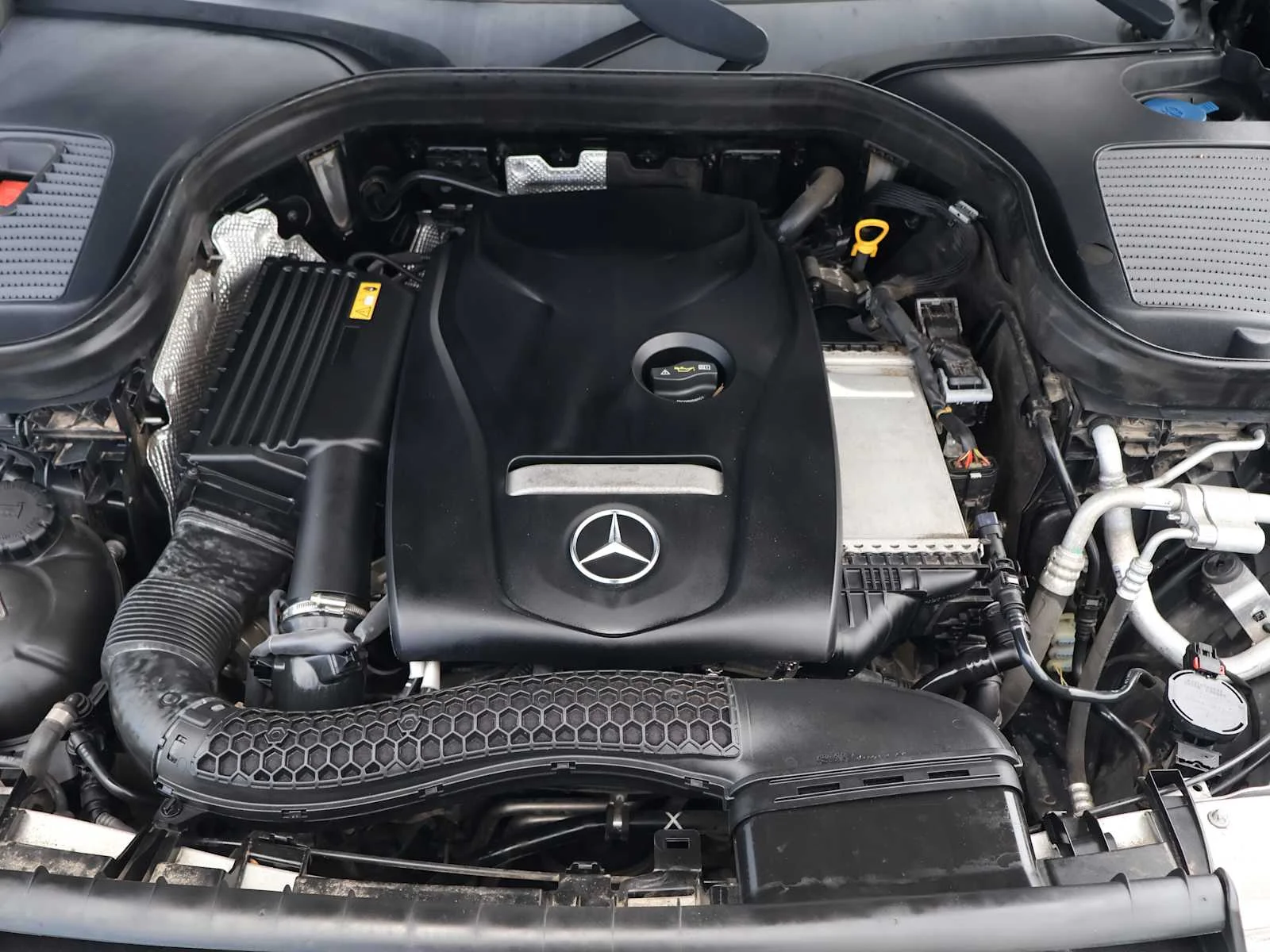 Used 2018 Black Mercedes-Benz GLC 300 image 28