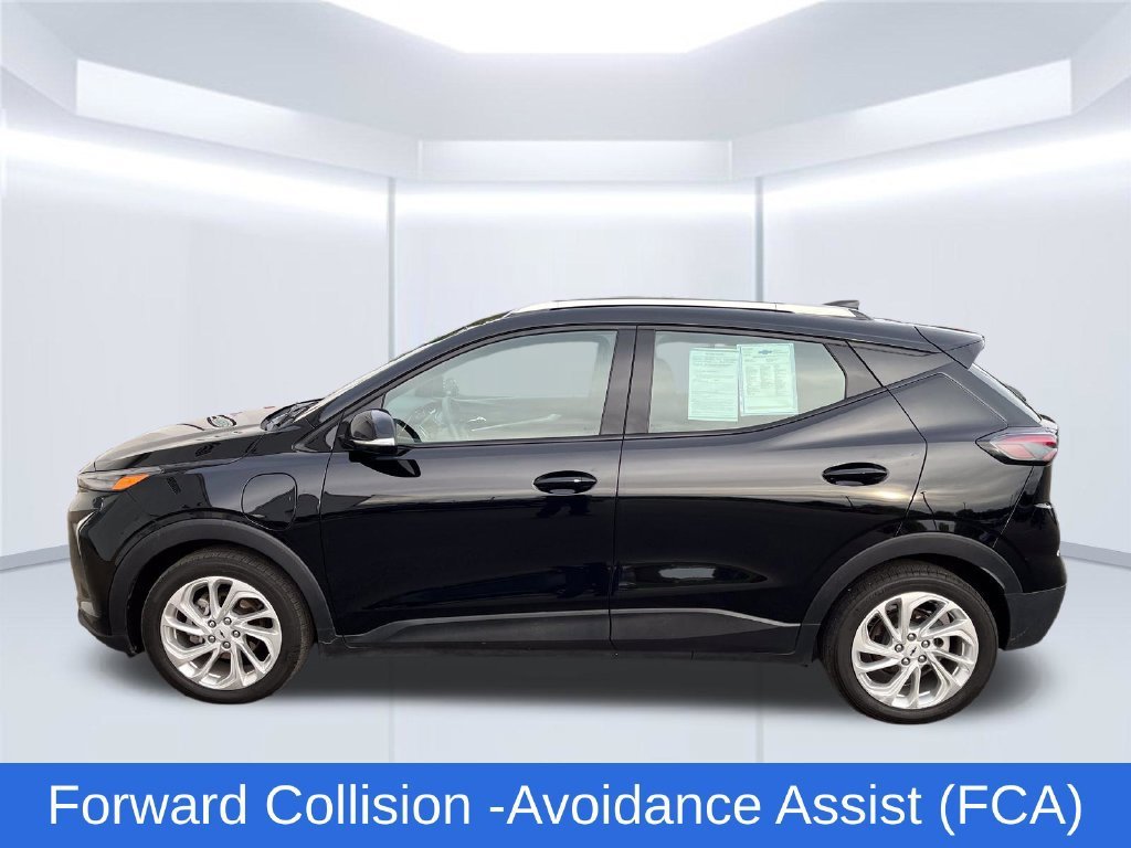 Used 2023 Chevrolet Bolt EUV LT with VIN 1G1FY6S03P4169976 for sale in Northfield, Minnesota