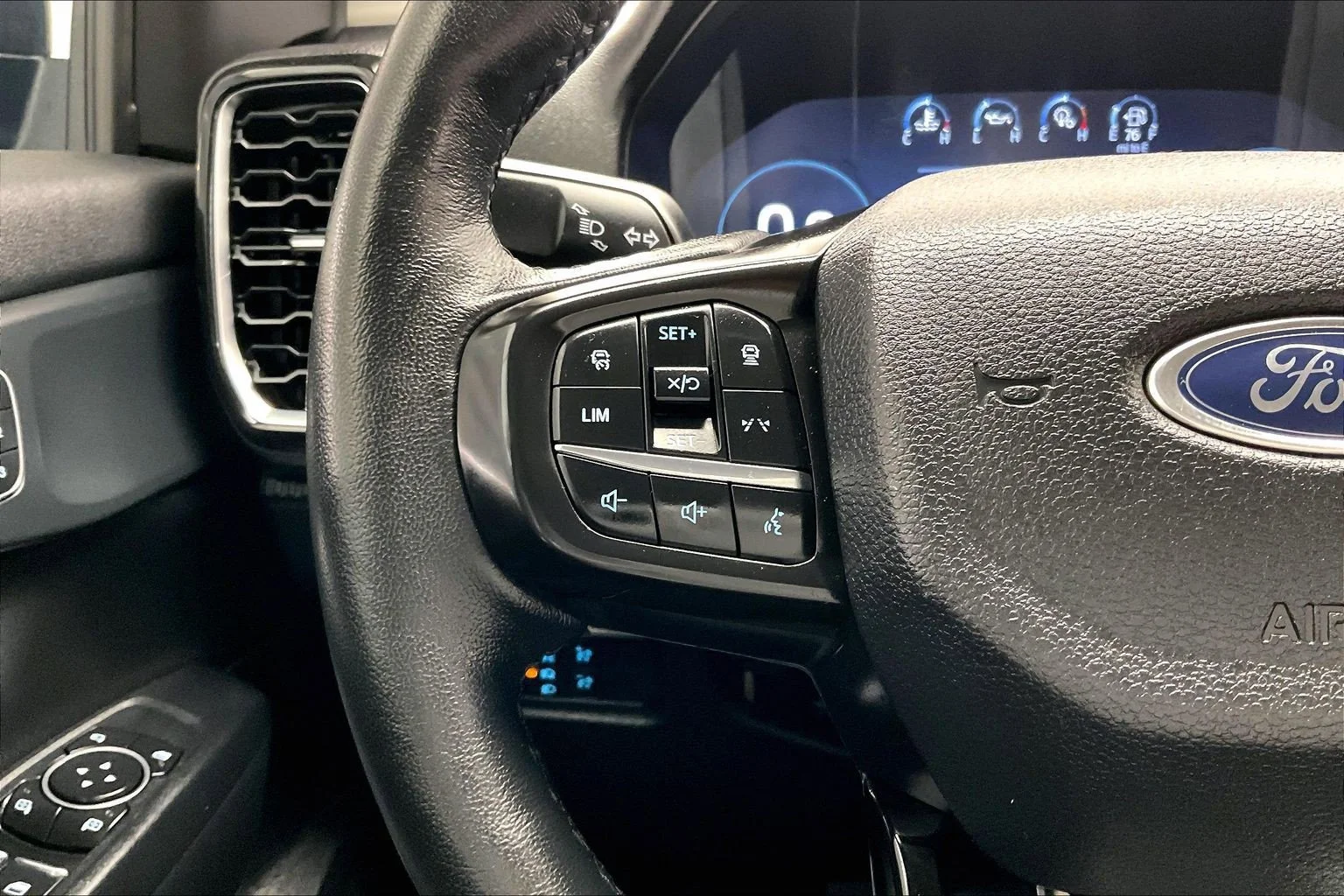 Used 2024 Shadow Black Ford Lariat image 21