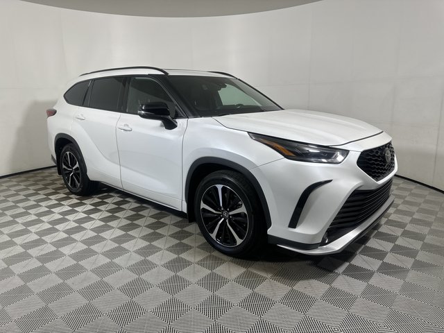 2022 Toyota Highlander XSE