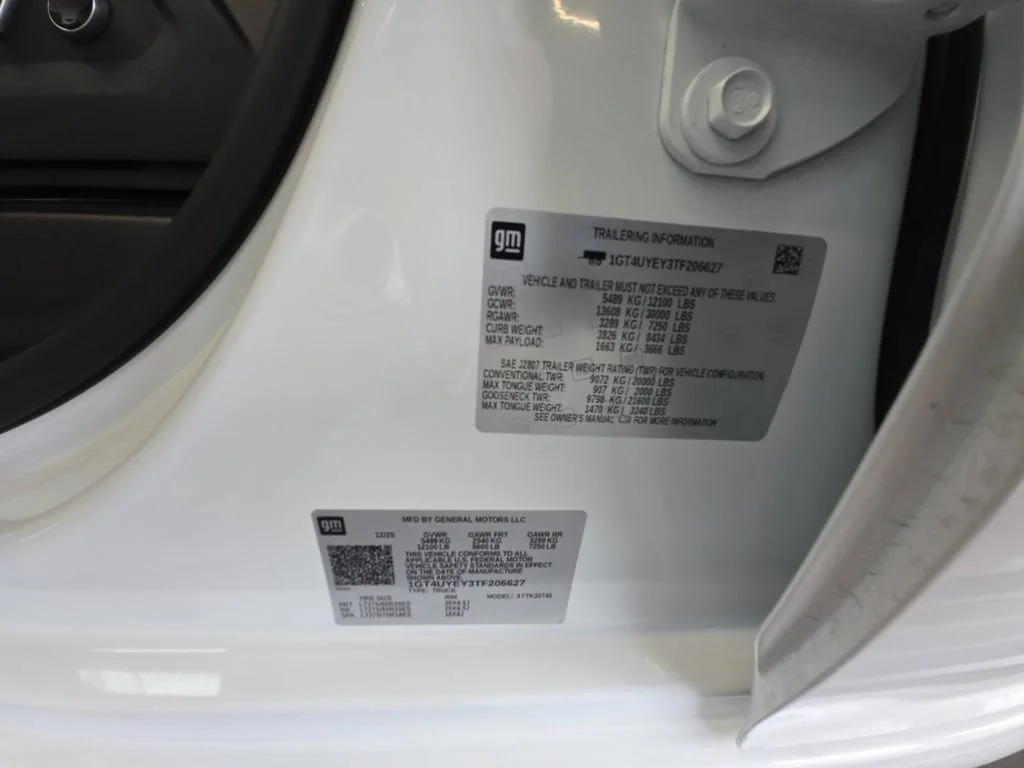 Certified Used 2026 Summit White GMC Denali Ultimate image 25