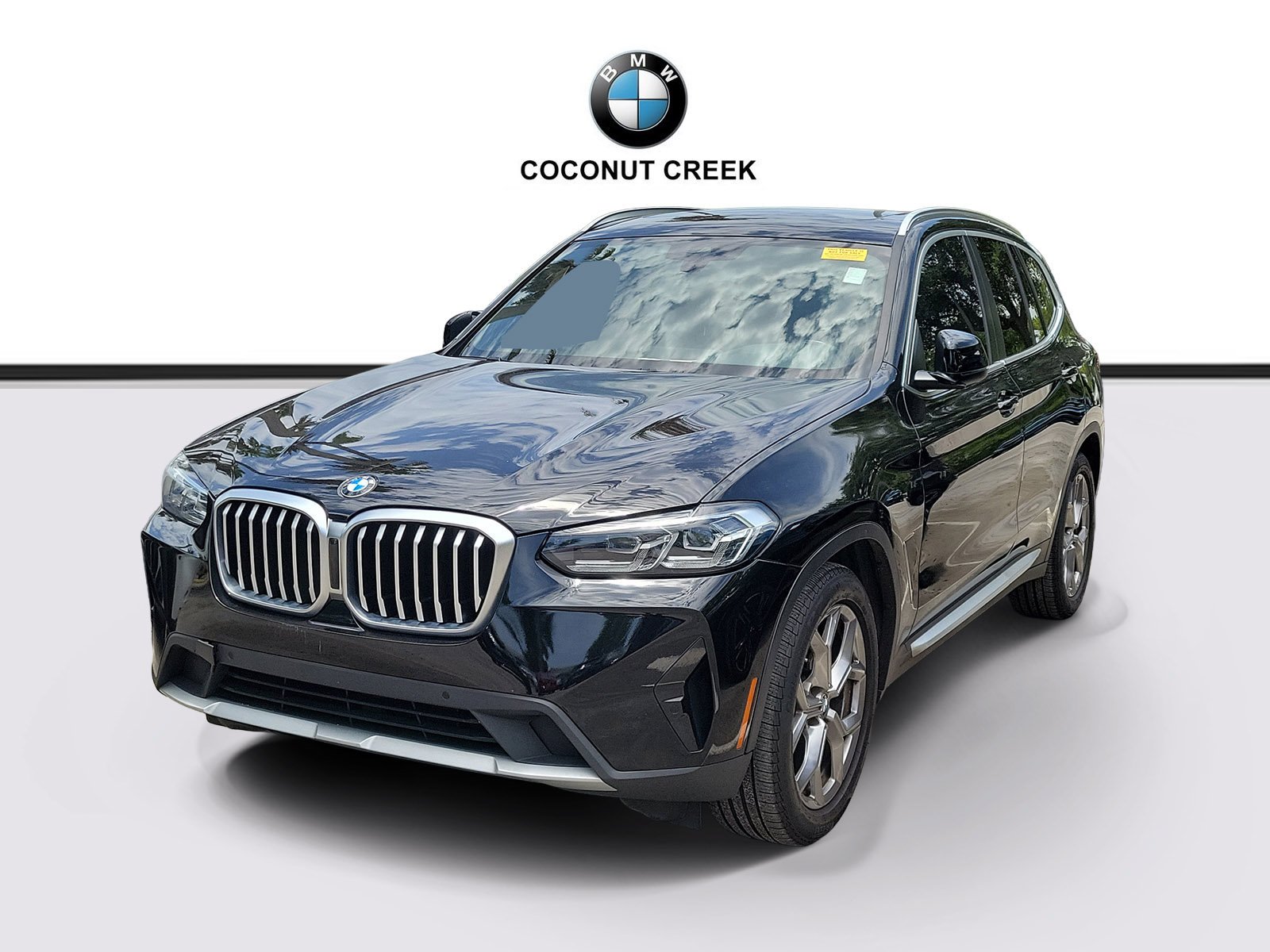 Used 2022 Jet Black BMW sDrive30i image 3