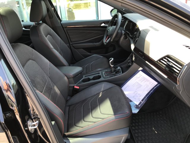 Certified Used 2024 Deep Black Pearl Volkswagen Autobahn image 30