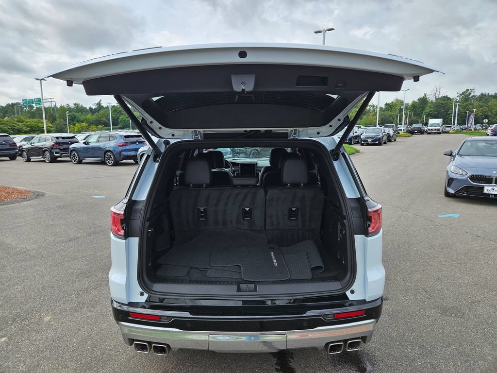 2026 GMC Acadia Denali - Photo 19