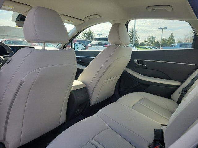 2025 Hyundai Sonata SEL - Photo 14