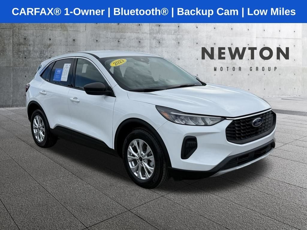 Used 2023 Oxford White Ford Active image 1
