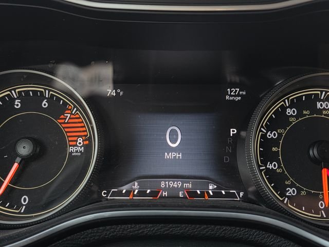Used 2022 Diamond Black Jeep Trailhawk image 4