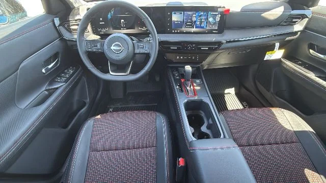 New 2026 Arctic Ice Blue Metallic / Super Black Two-tone Nissan SR image 26
