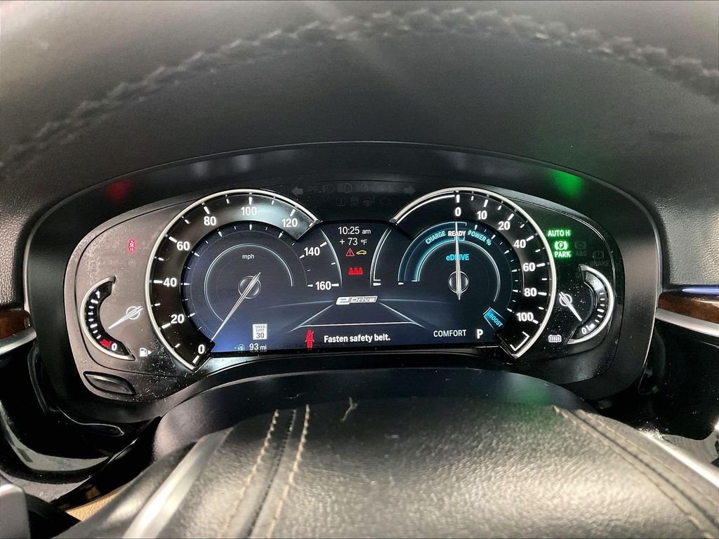 Used 2019 Blue BMW 530e xDrive iPerformance image 25