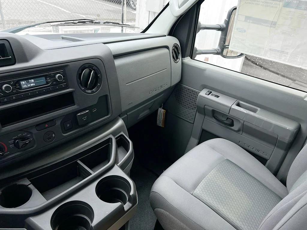 2025 Ford E-Series Cutaway Base - Photo 24