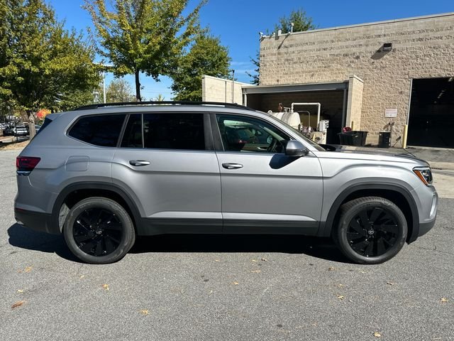 New 2026 Silver Volkswagen 2.0T SE w/Technology image 4