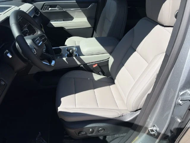 New 2027 Silver GMC Elevation image 10