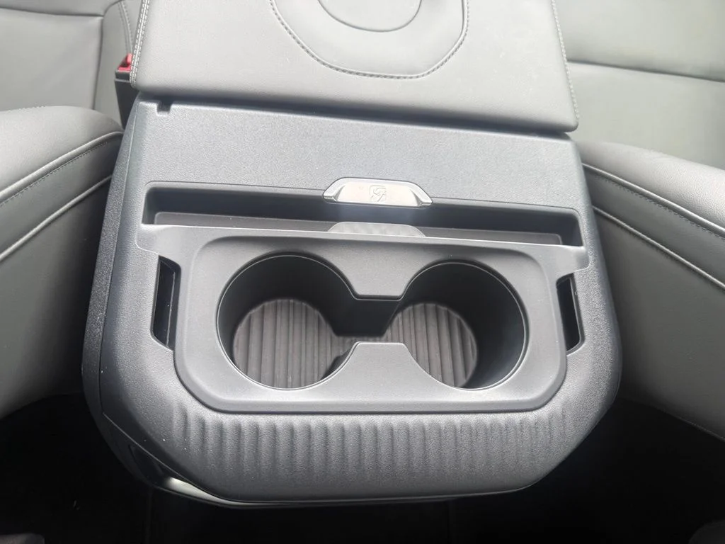 New 2026 Space Silver Metallic Ford MAX Active image 36