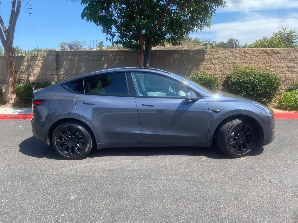Used 2020 Gray Tesla Long Range image 6