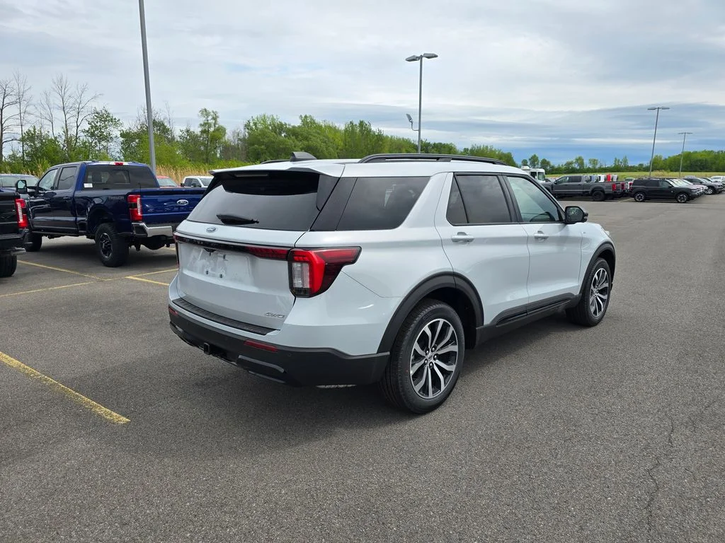 Used 2026 White Ford ST-Line image 5