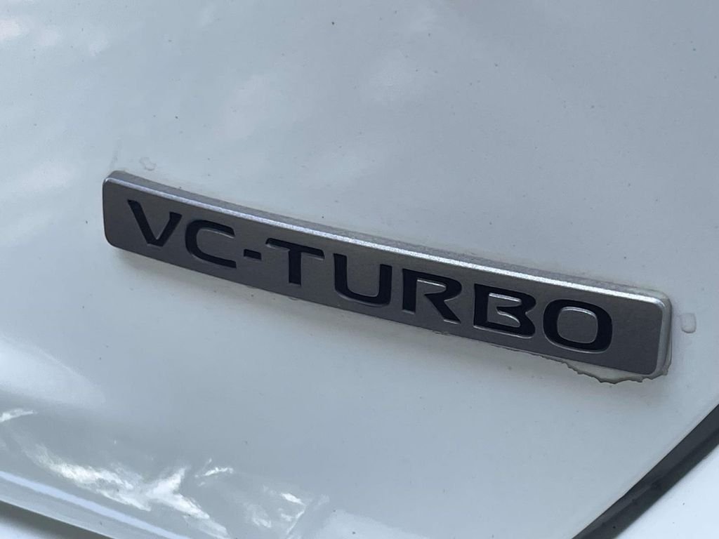 Used 2023 White Nissan 2.0 SR image 9