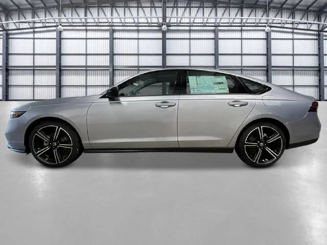 New 2026 Solar Silver Metallic Honda SE image 2