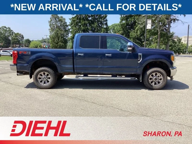 Used 2017 Blue Ford XLT image 8