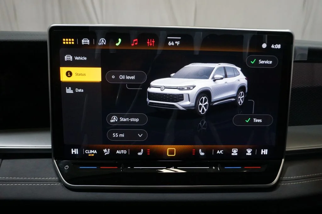 2026 Volkswagen Tiguan SE - Photo 16