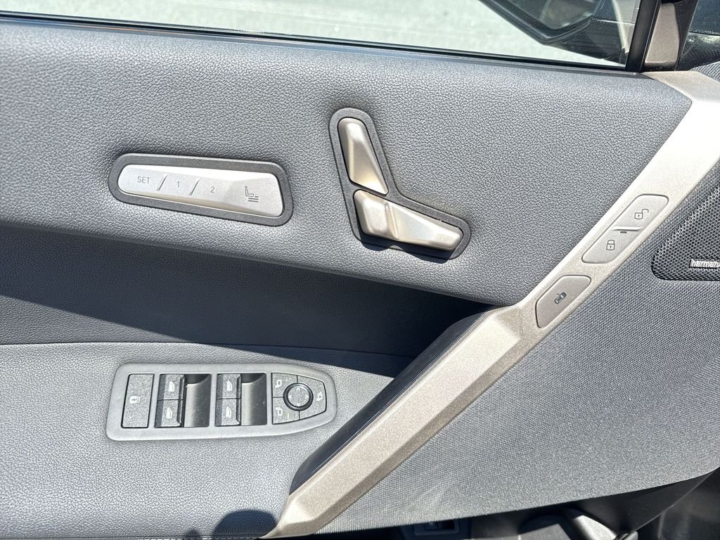 Certified Used 2024  BMW xDrive50 image 13
