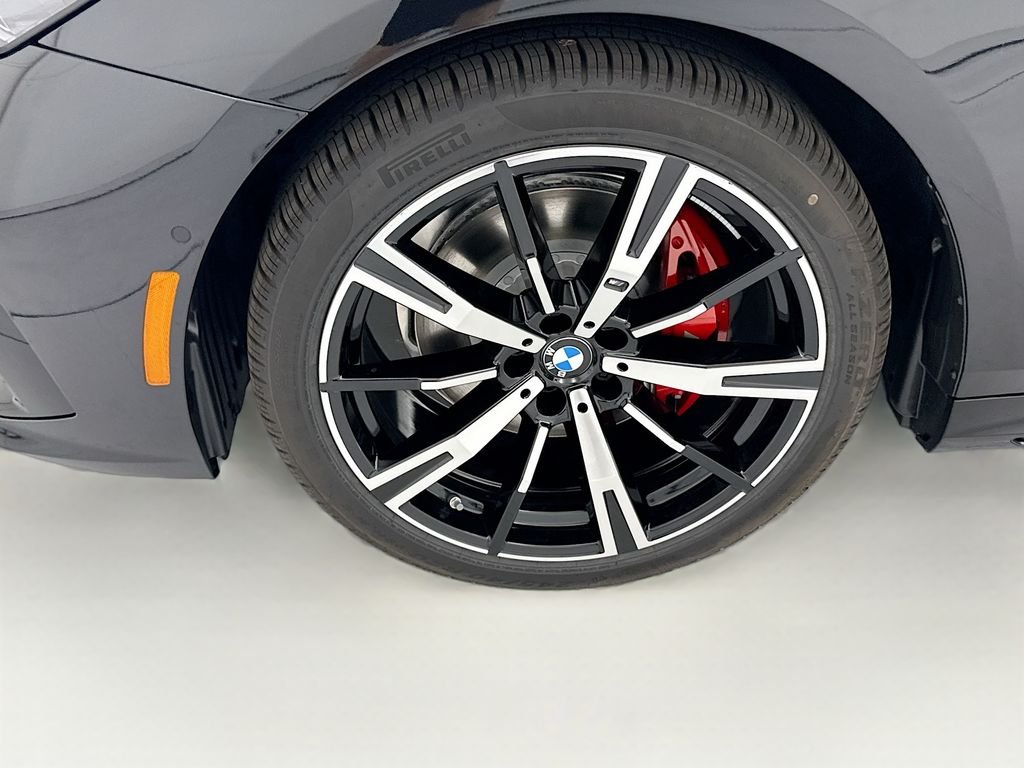 Used 2027 Black Sapphire Metallic BMW 530i image 30