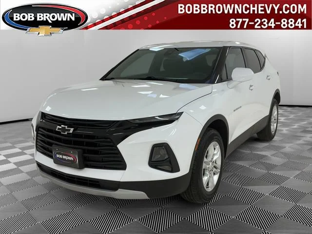 Certified Used 2022 Summit White Chevrolet 2LT image 1
