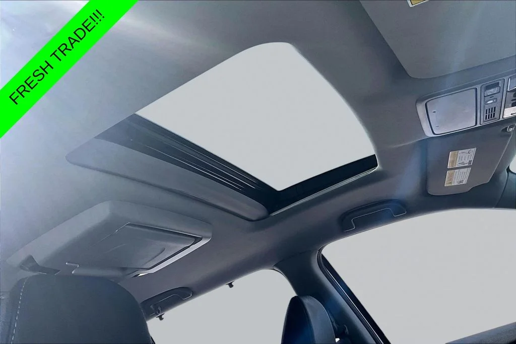 Used 2022  Honda Touring image 28