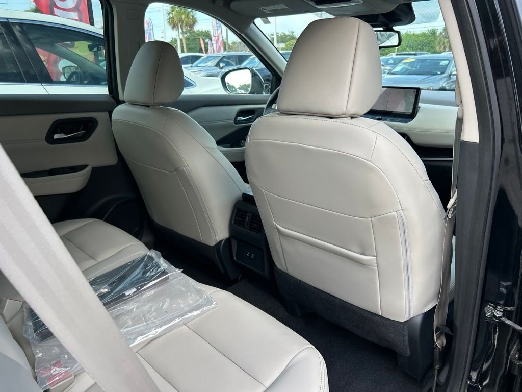 Used 2025 Black Nissan SL image 48