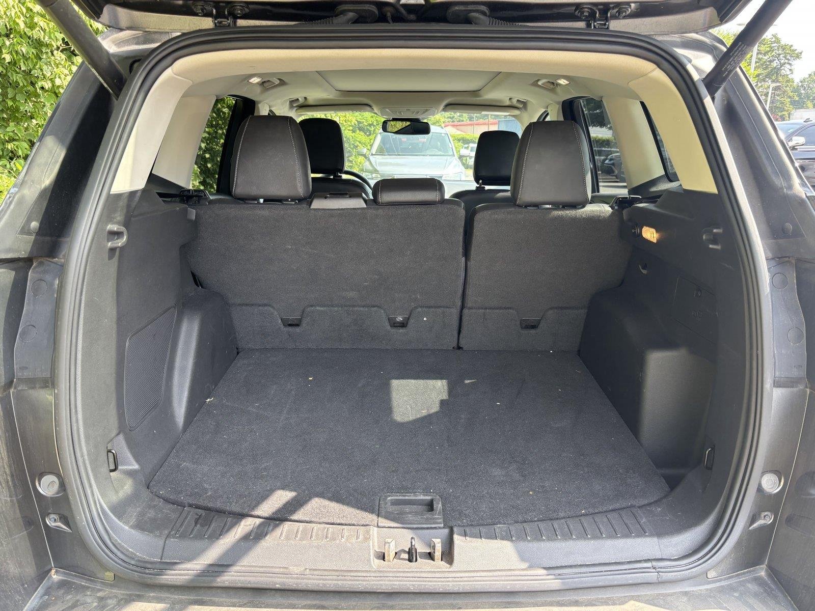 Used 2019 Magnetic Ford Titanium image 26