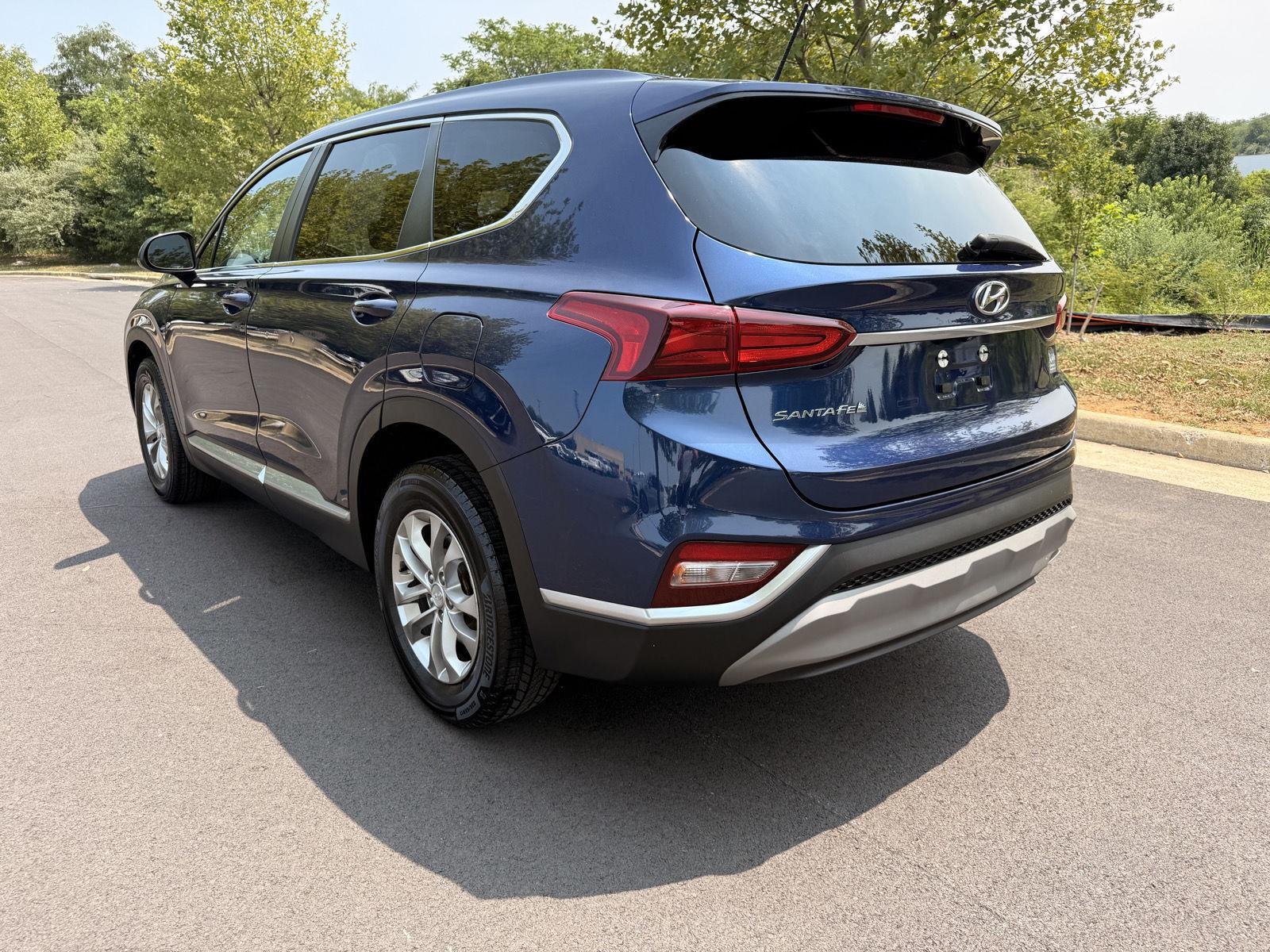 Used 2019 Stormy Sea Hyundai SE image 7