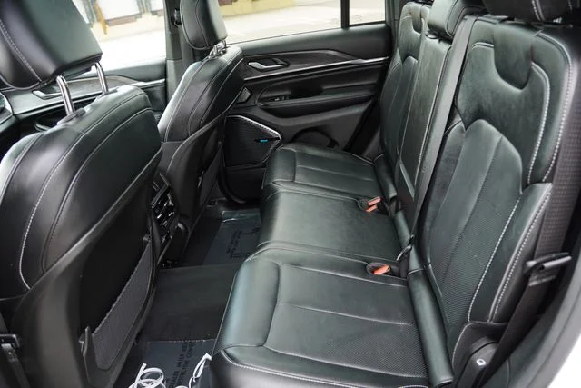 Certified Used 2023 White Jeep Overland 4xe image 18