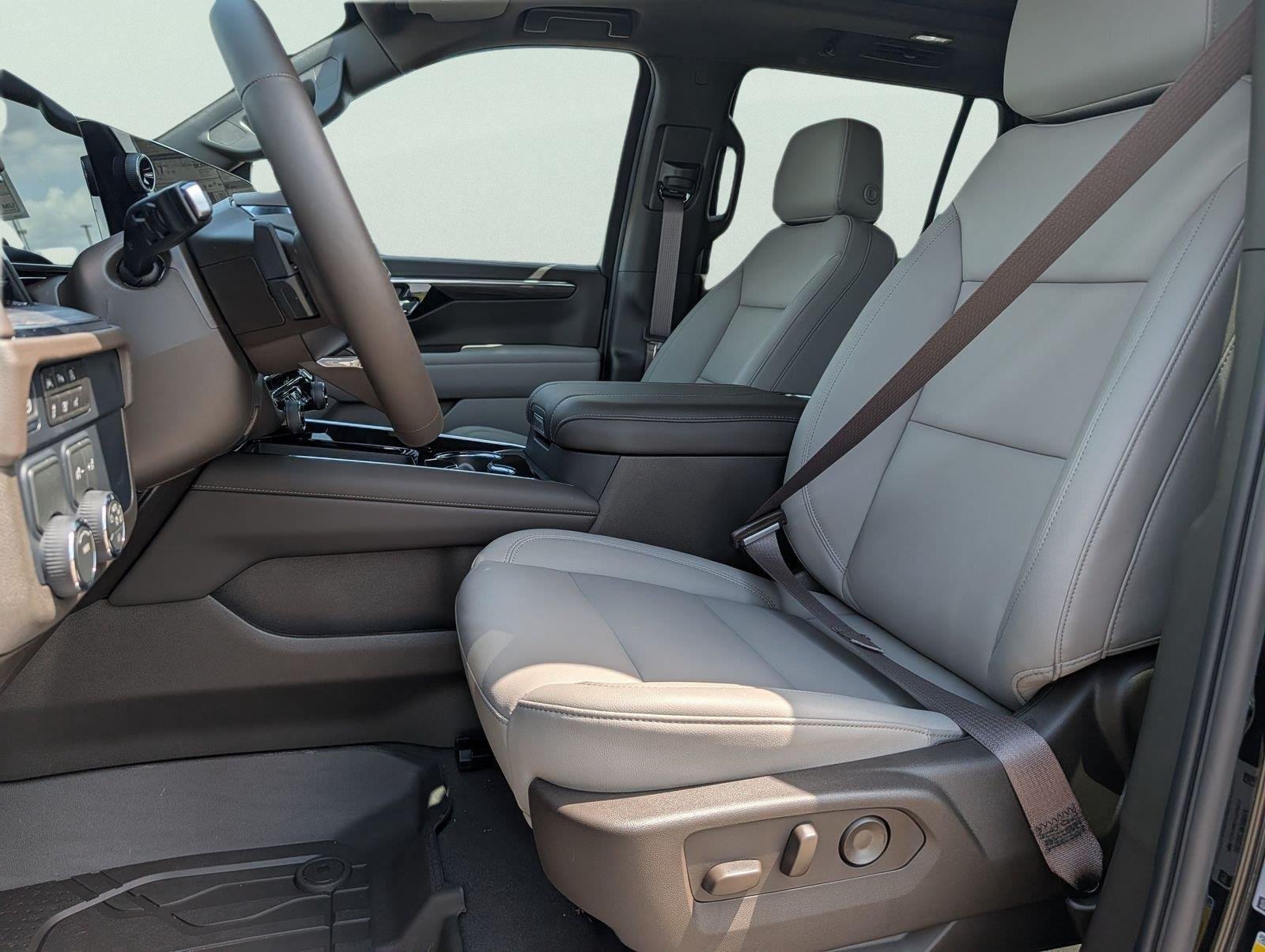 2026 Chevrolet Tahoe LT - Photo 9